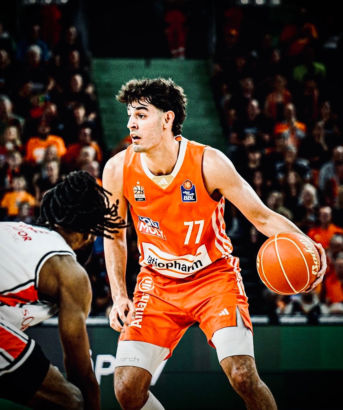 潜在乐透秀埃森格将离队参加NBA选秀大会，他所在的乌尔姆正在德甲总决赛里2比1领