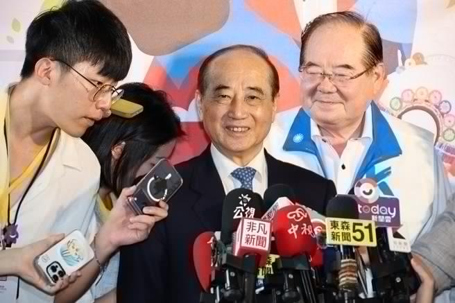 国民党全代会今（25）日在成功高中举行，今年以“顾民生、爱人民、拚和平、台湾赢”