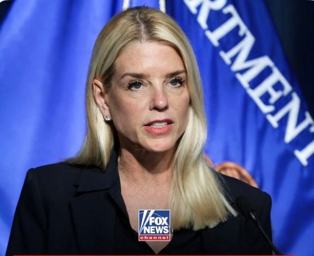 在邦迪悲惨的余生中，她将永远被人称为特朗普的冲锋队和走狗，她看到了有钱有势的男人