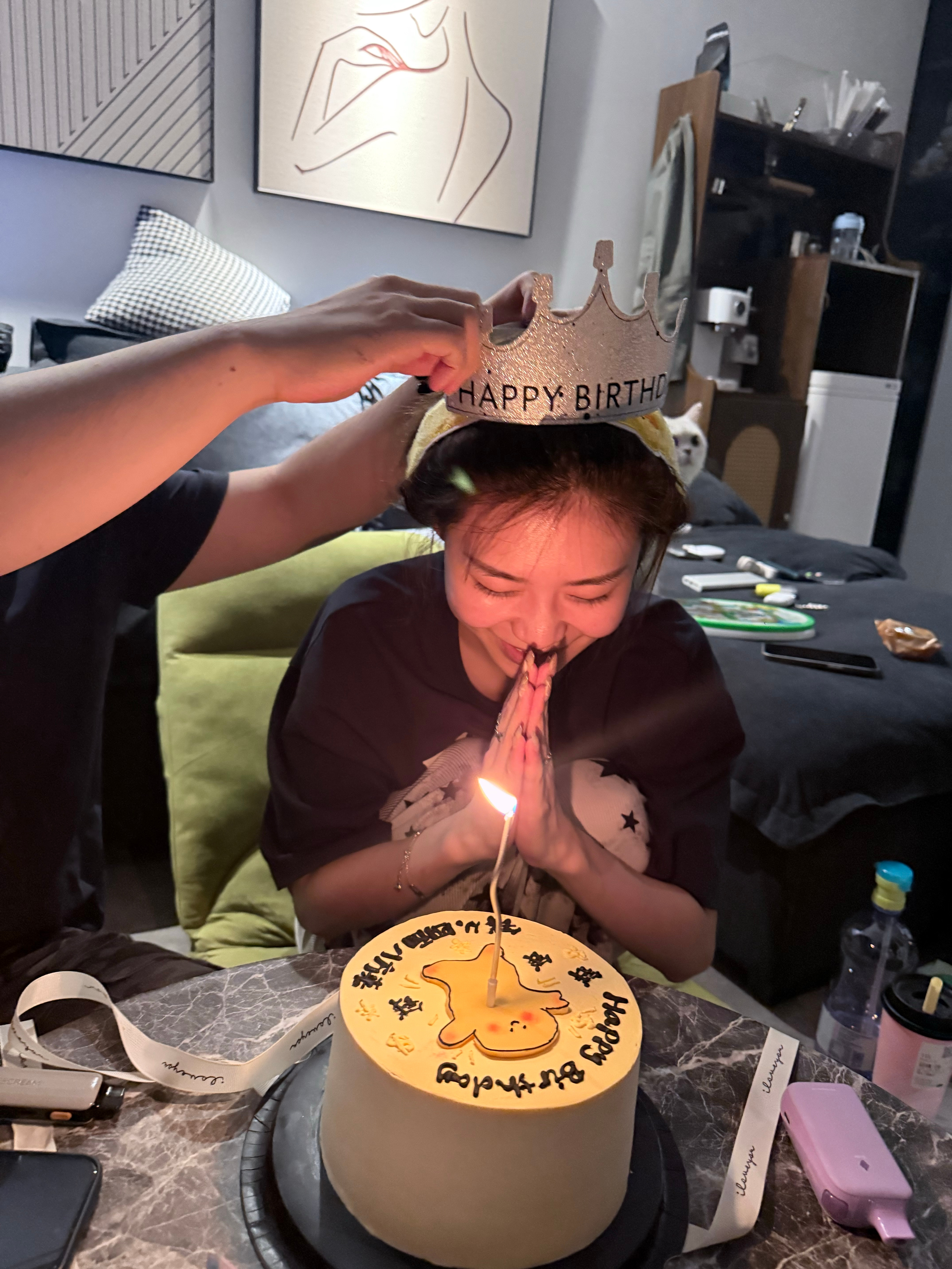 怎么会有如此幸福的人啊那个回了合肥的男人怎么突然拎着蛋糕出现在我家门口 我直接就