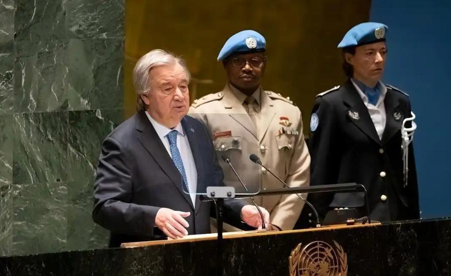 联合国收取的会费都花哪里去了？分为两大部分：‌
一是：常规预算‌约35亿美元，用