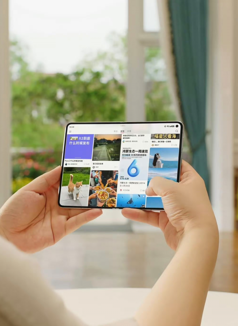 余承东首曝大阔折真机 看来这代Pura X Max是大阔折路线，外屏更好用了，妙