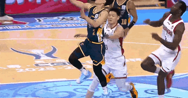 还行啊，奎因。广东男篮vs山西男篮cba俱乐部杯广东宏远