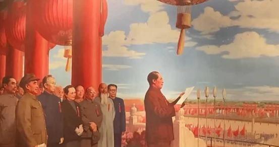 1949年，开国大典林伯渠宣布：“请毛主席升旗！“林伯渠并未意识到这句话犯了个错