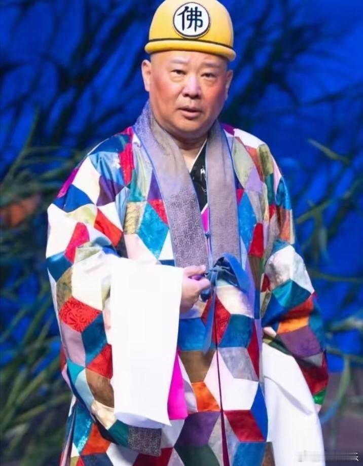 说实话，郭德纲想要把麒麟剧社办起来，靠自己撑场面压根不行，看陈丽君的出圈就明白了