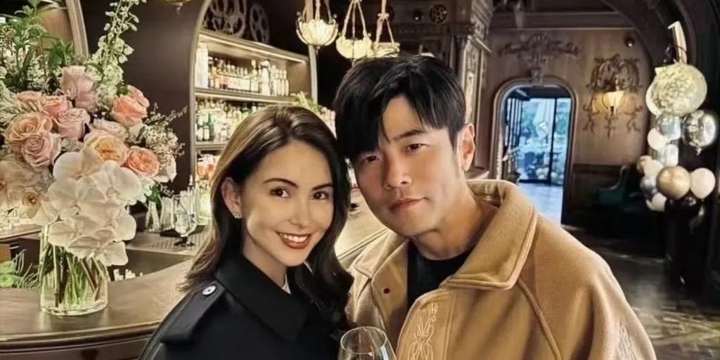 2026年1月17 - 18日，华语乐坛天王周杰伦喜事成双，既迎来与昆凌的结婚1