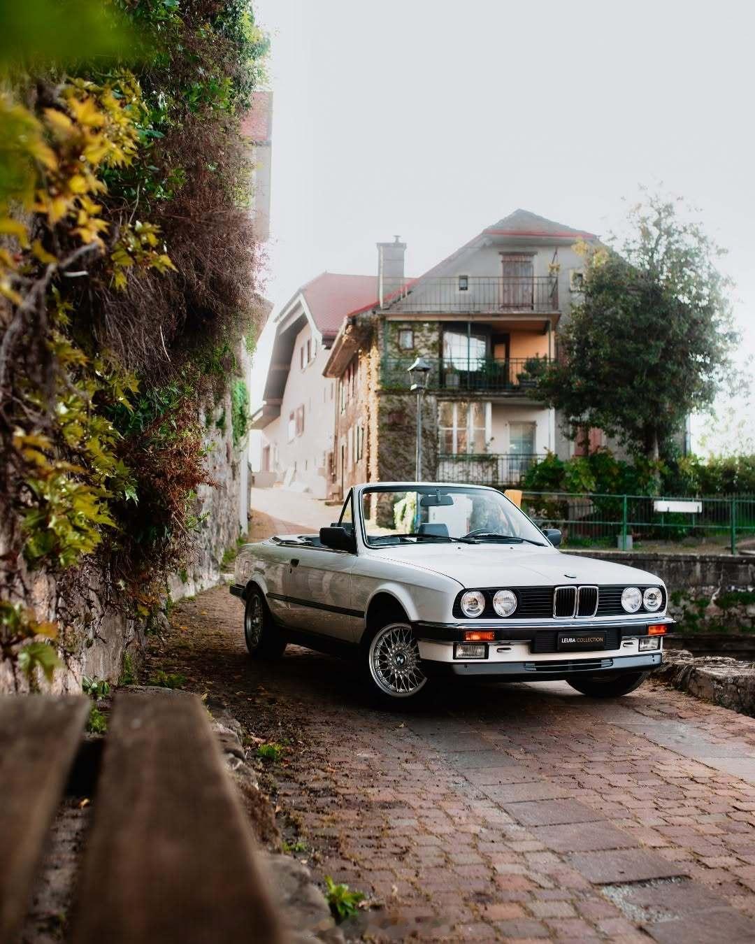 BMWClassic E30 325i Convertible ​​​