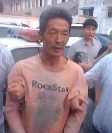 山西临猗一名果农党成喜，花费一年时间在自家梨园地下挖出密闭地宫，多年来诱骗、囚禁