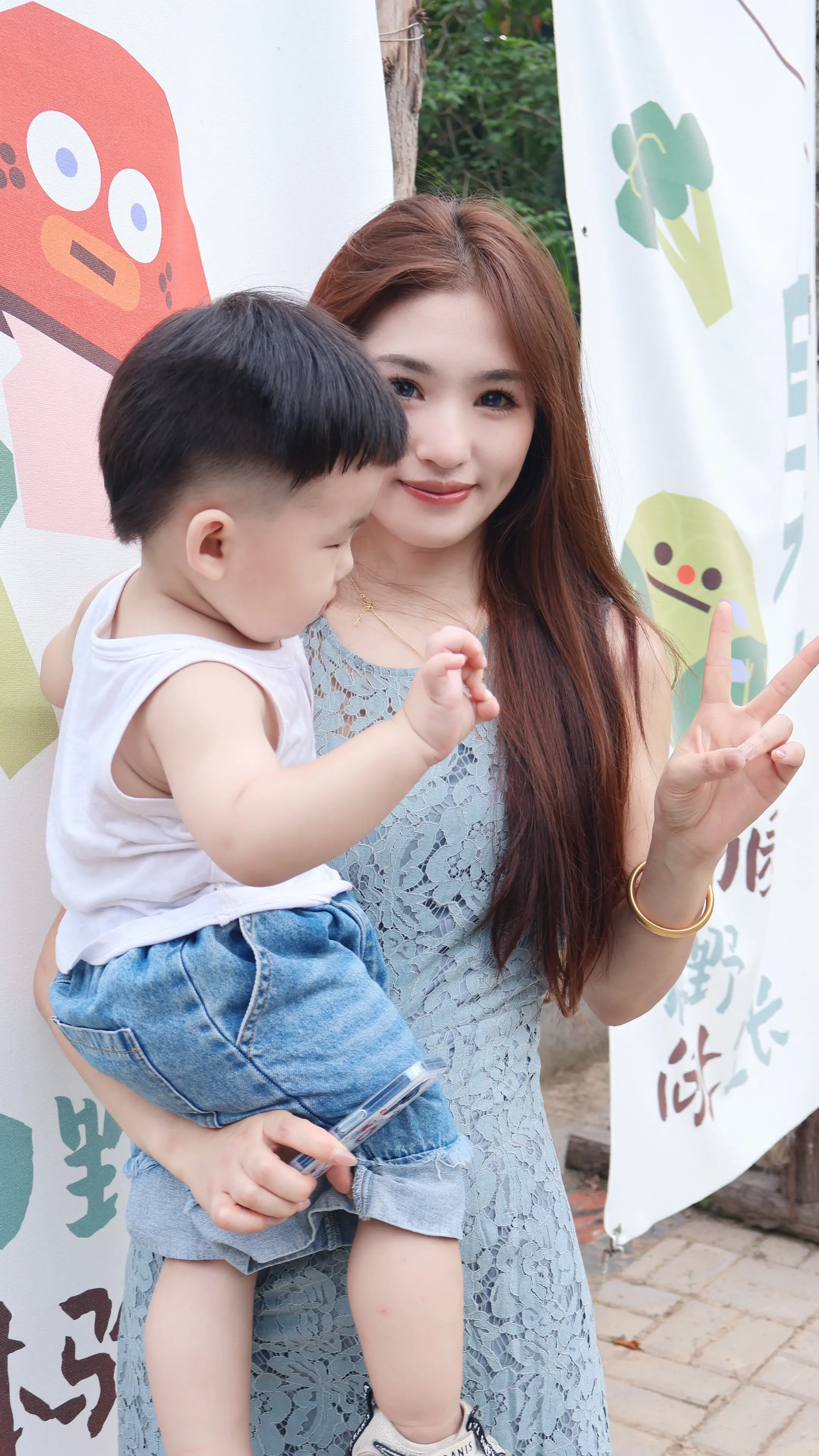 嫁给闽南男人 当不完的法人 扫不完的大厝 生不完的哒波 烧不完的香火 ...