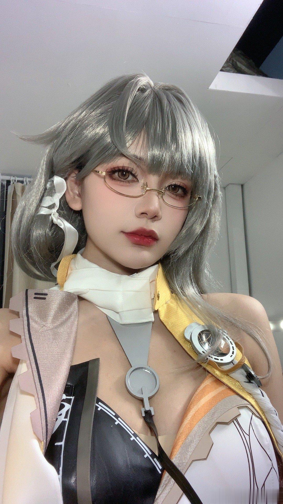 领先版本太多也很苦恼呢           崩坏三第二部的寻梦者#突破次元壁##