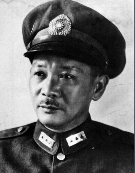 1926年，北伐打仗期间，国民党上将张发奎，他的部队中，有两千多名共产党员，他心