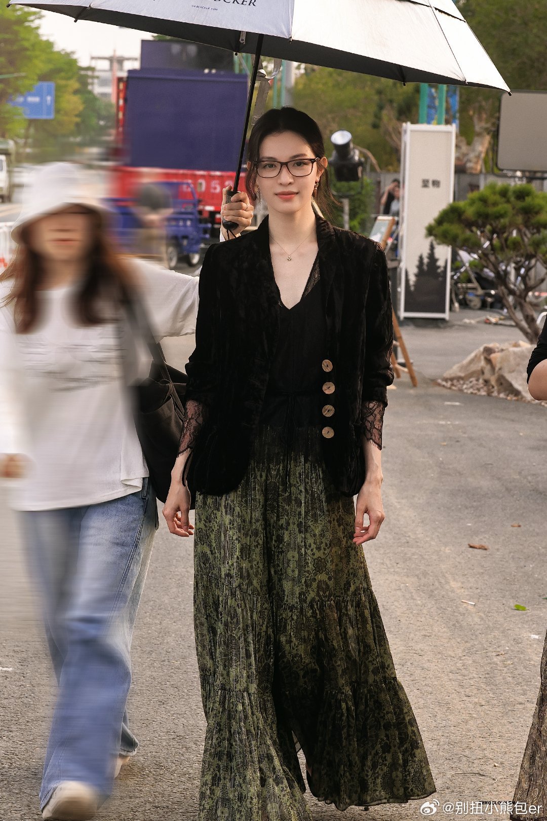 钟楚曦听到身材很曼妙的反应 被钟楚曦的曼妙身姿惊艳到，《爱情慢慢》朱礼紫造型高级