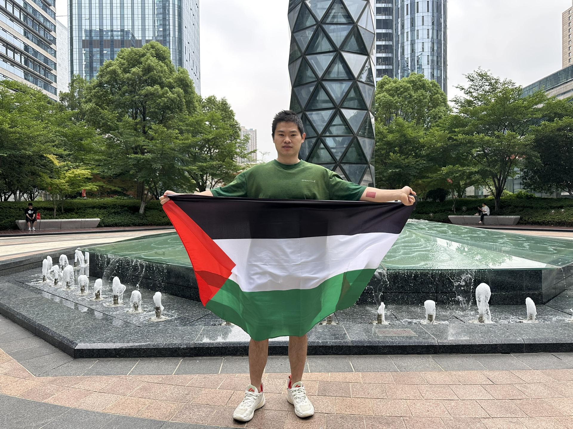 祸不及儿童 尽管世界不会和平，有人的地方就一定会有战争！
请停止屠杀儿童！
自由 巴勒斯坦🇵🇸