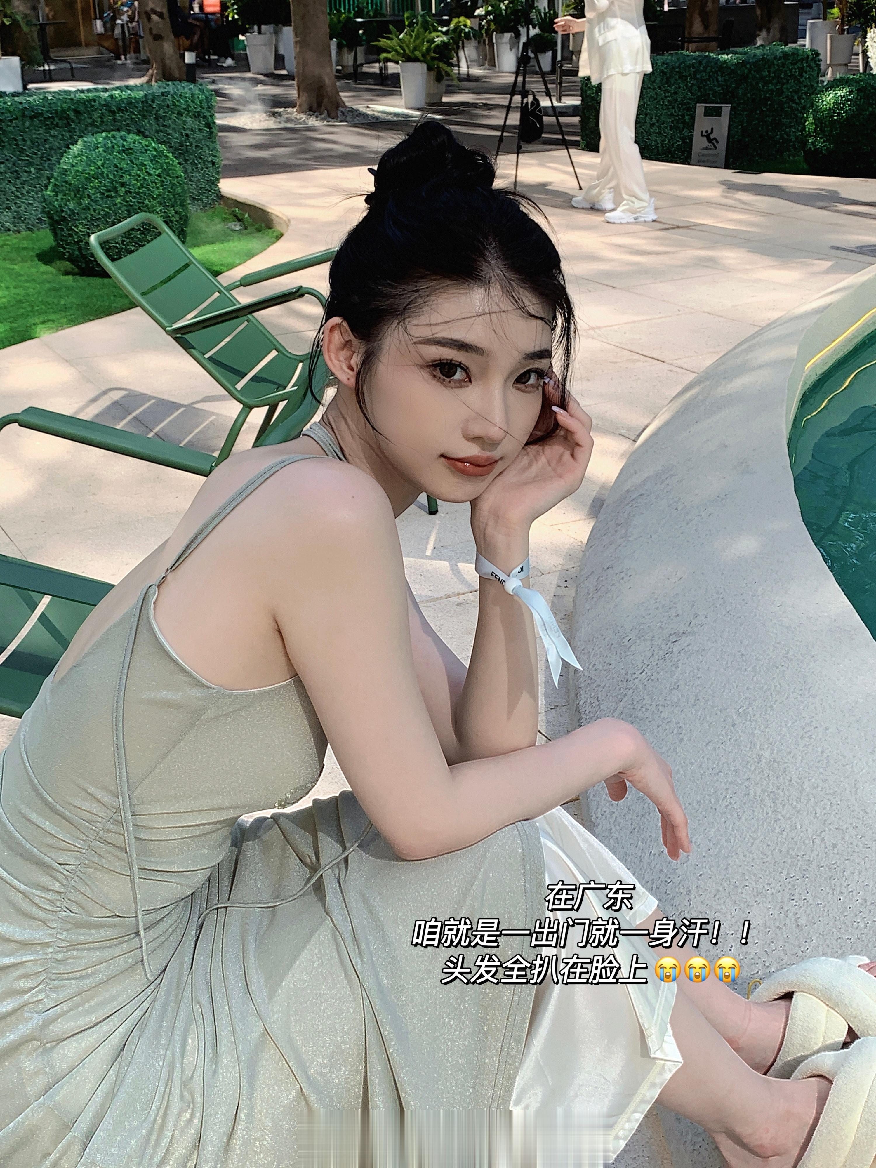 上周末到周中的状态有点不太好努力调整了几天～～～持续健身、工作、充足的睡眠、吃好