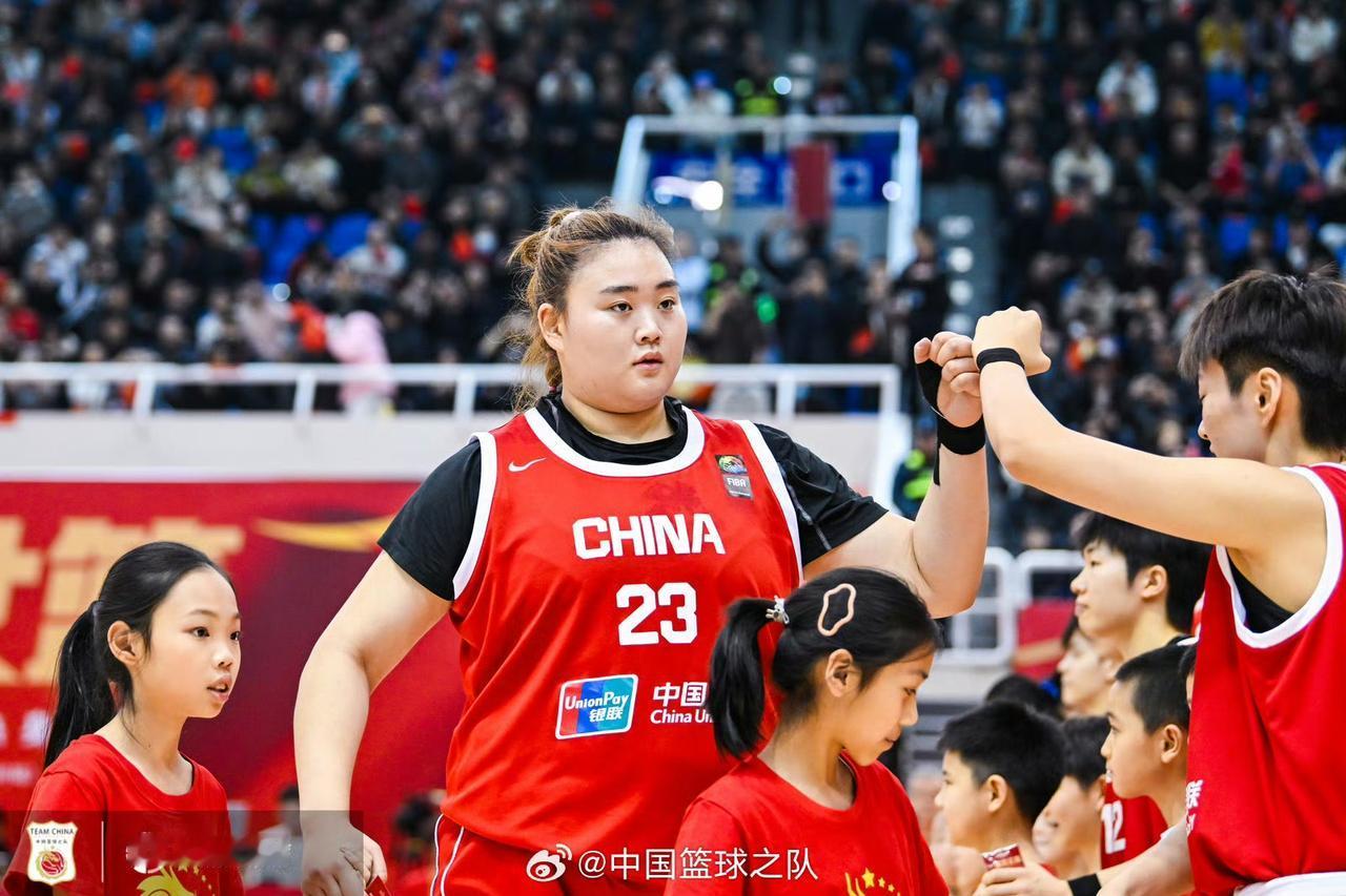 WCBA国内球员中罚球次数多但命中率低的👇

最为明显的便是上海女篮刘禹彤，场