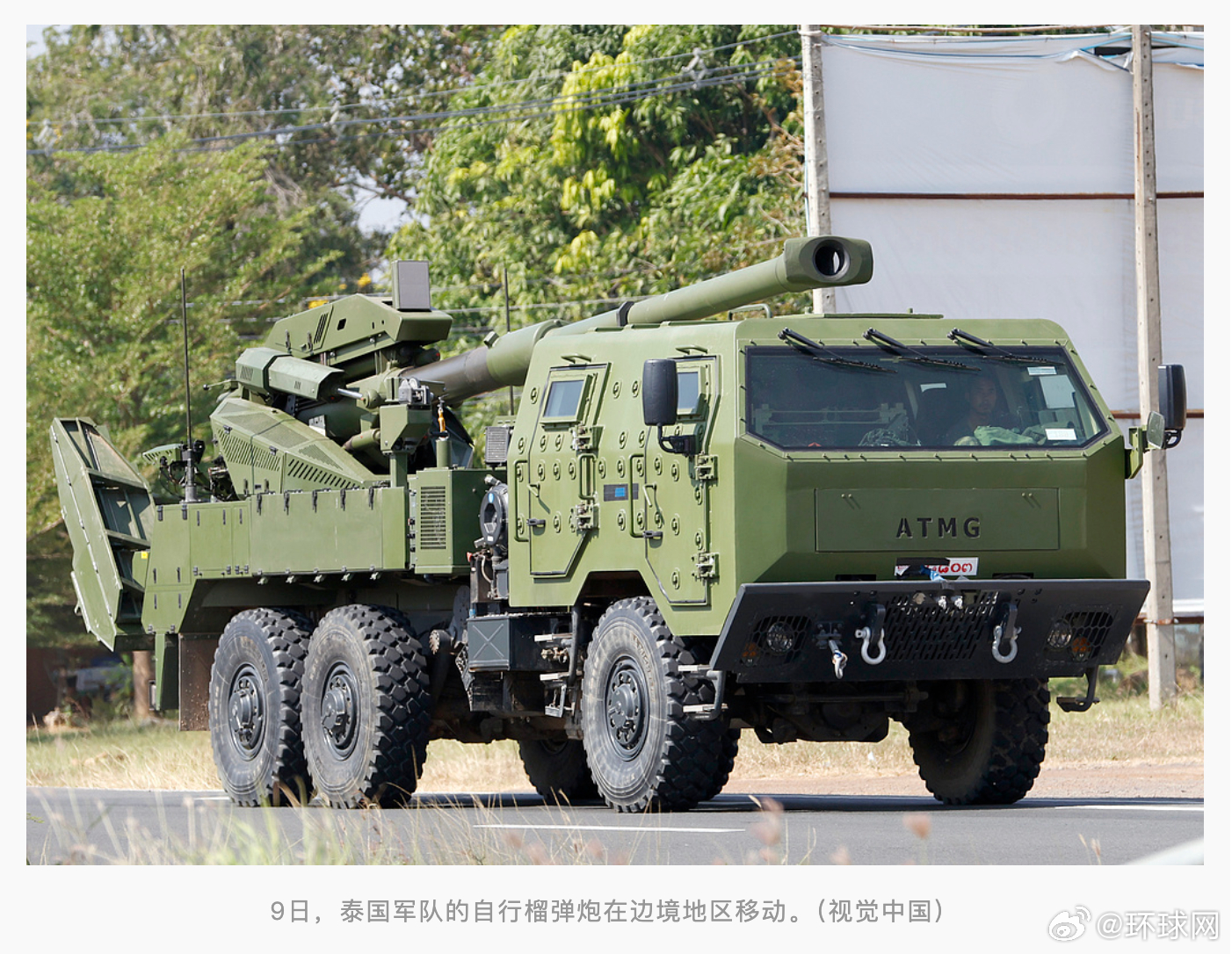 【#泰柬战火蔓延至平民聚居区#，两国边境数万民众被迫撤离】#泰柬边境数万民众被迫