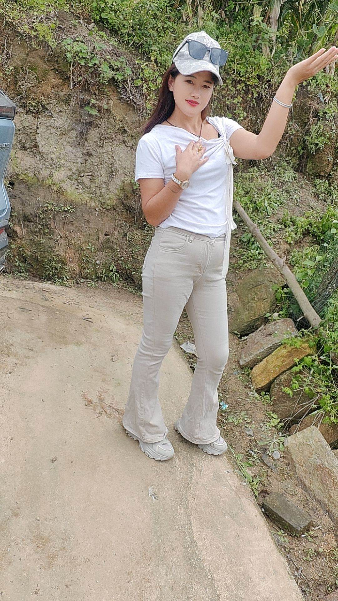 要是哥哥你有心的话，不用我约你