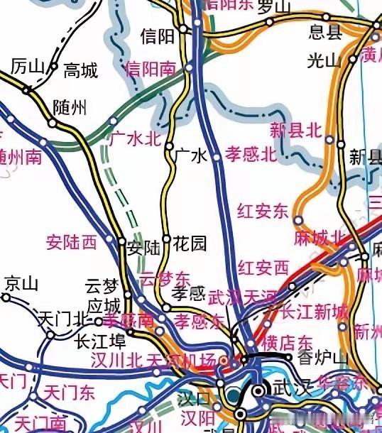 全国 “反向高铁站” 天花板，孝感北站与西安南站堪称难兄难弟！
孝感北站：挂孝感