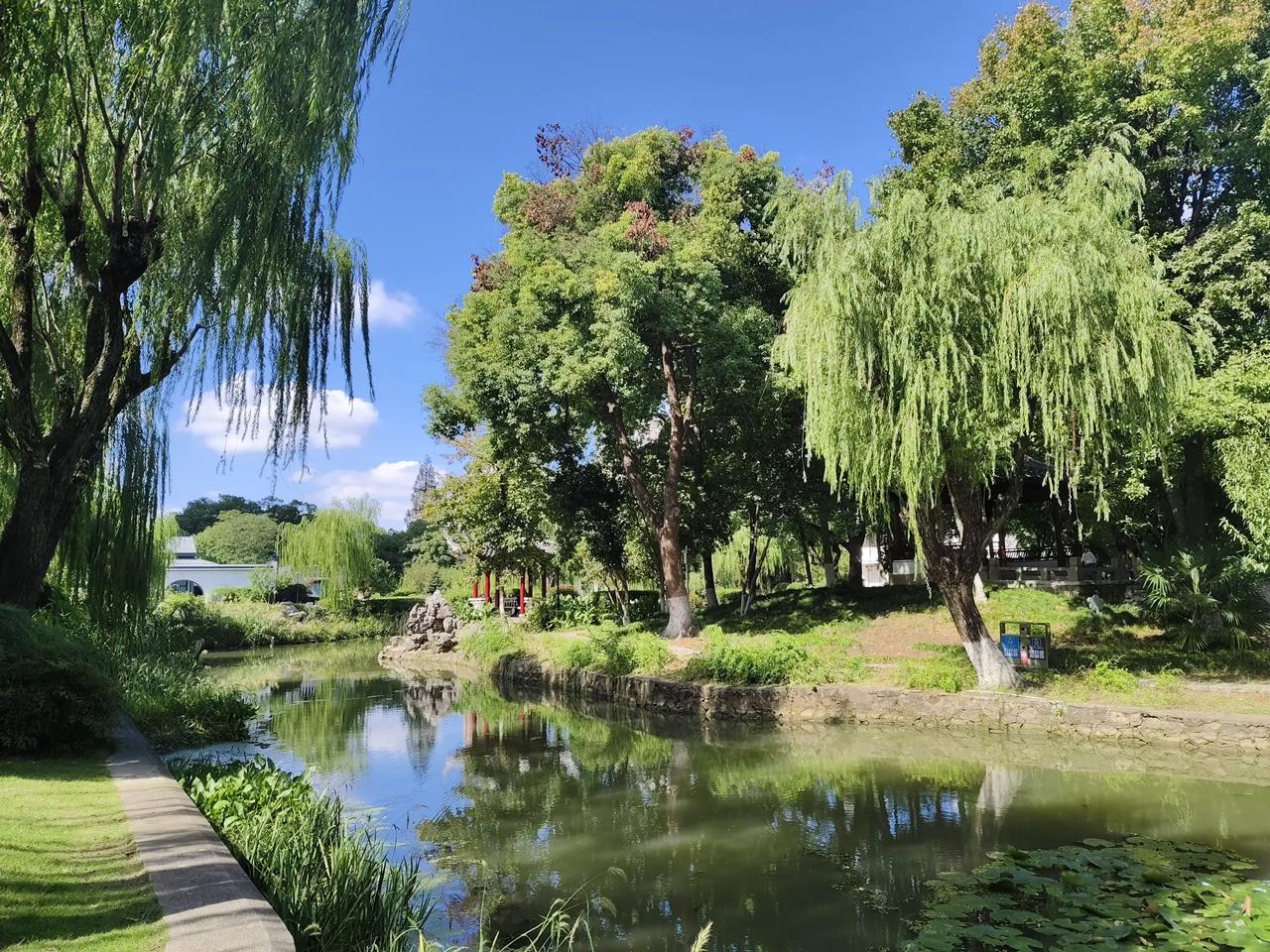 
好物低价！我们总认为便宜没好货，好货不便宜。但在经济发展面临困难之时，好货它也