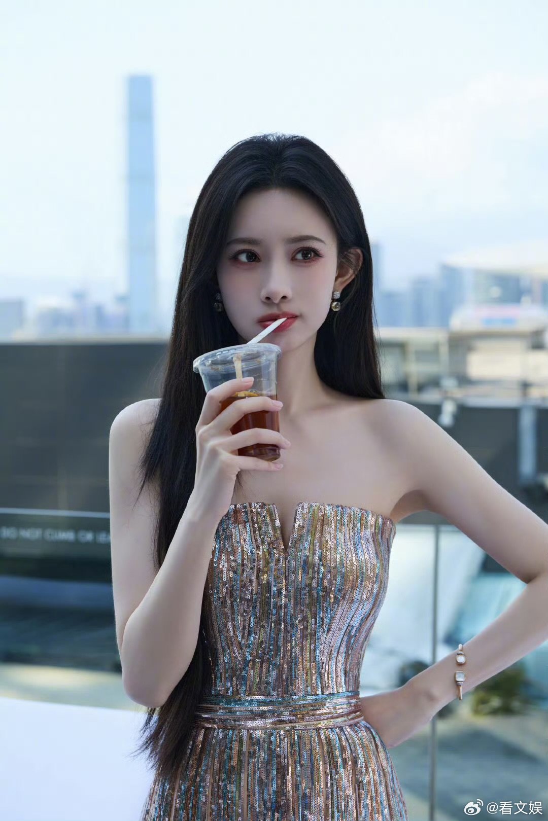 孟子义一日香港快闪孟子义0秒进入拍摄状态 孟子义0秒进入拍摄状态 