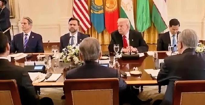 记者：我们看到有报道称（俄罗斯石油）出口大幅下降，您认为这会对乌克兰战争、美国的