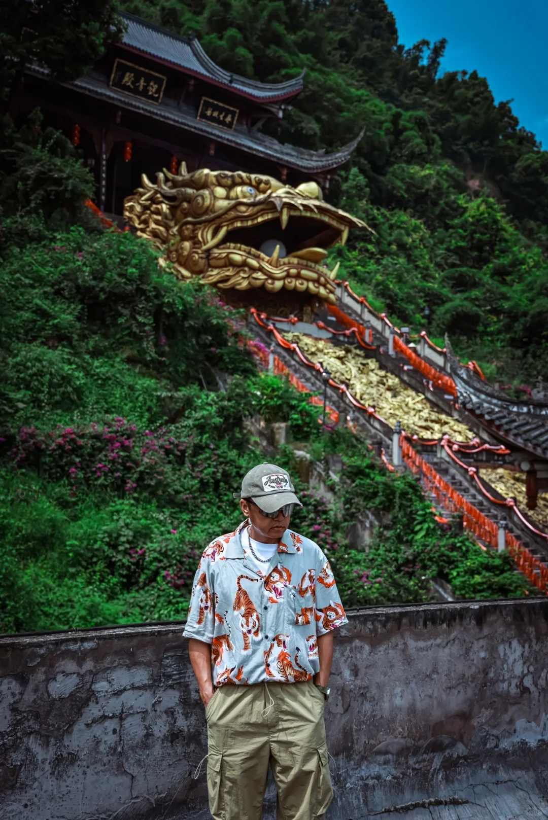 这个有巨大龙头的金龙寺，让我觉得震撼🌈❤️