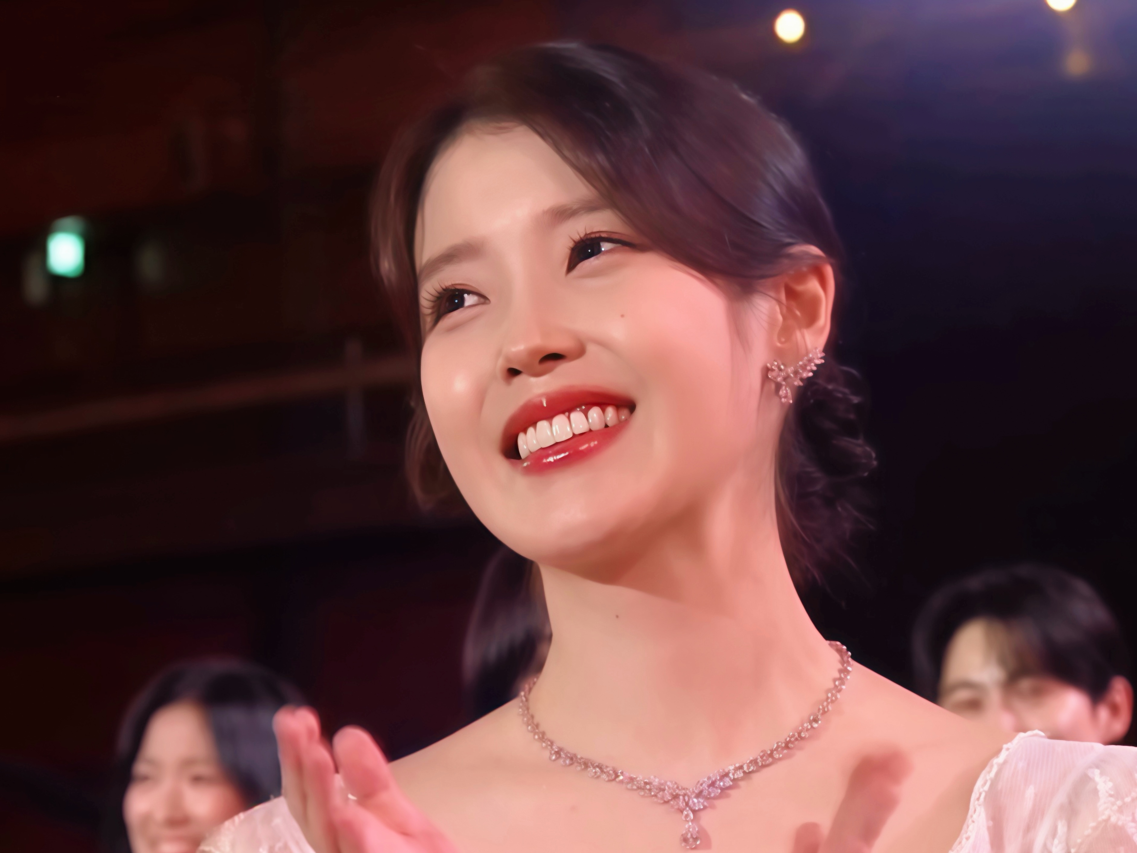 一句话，姐独美。 ​​​