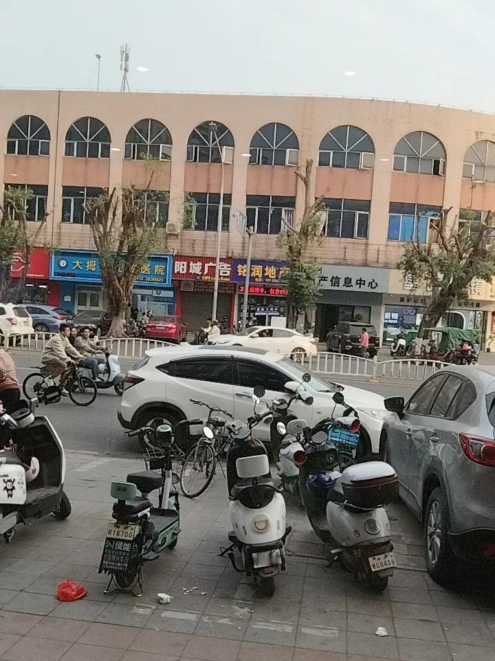 新岁已至，头条似熠熠灯塔，照亮信息海洋。于这崭新起点，愿我们借头条之翼，览世间万