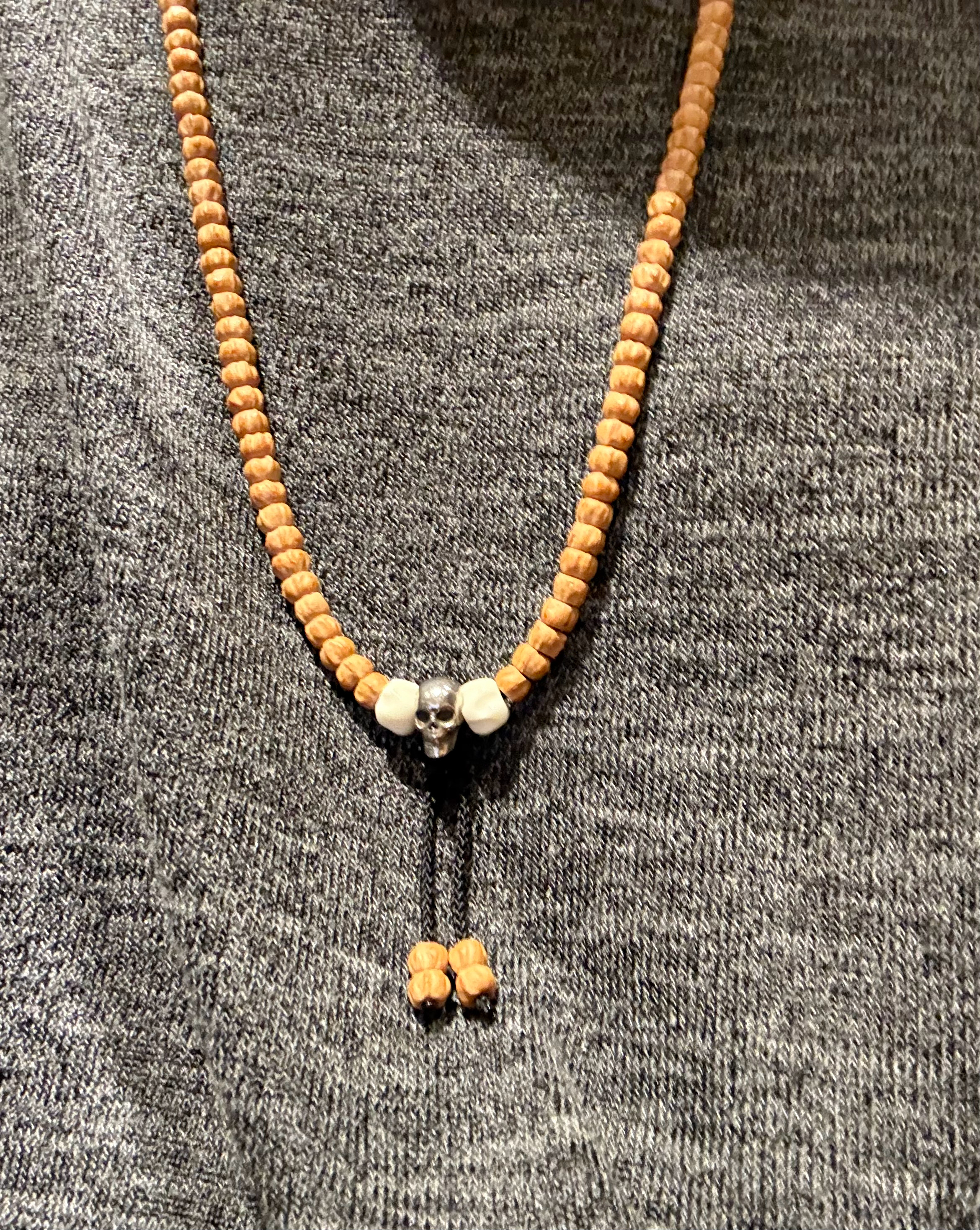 想弄个童趣风，最后穿出个暗黑风，力竭了 