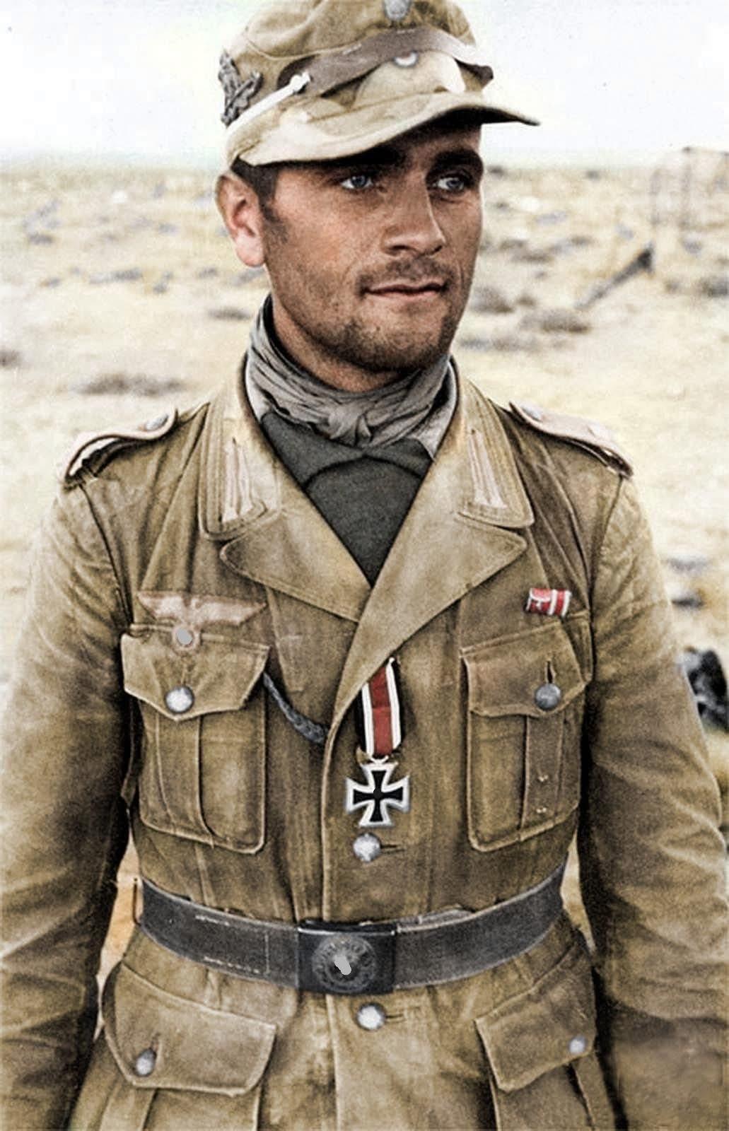 典型的二战隆美尔北非军团士兵装束！大家应该都看出来了吧！北非战场装备 北非劲旅 