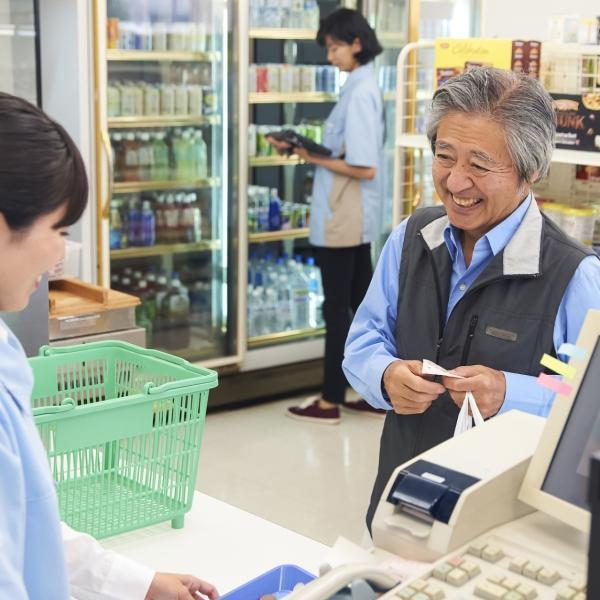 今天老妈说，她医保卡药店刷不了了。问了一下，镇里只有两家药店可以刷医保卡了，其它