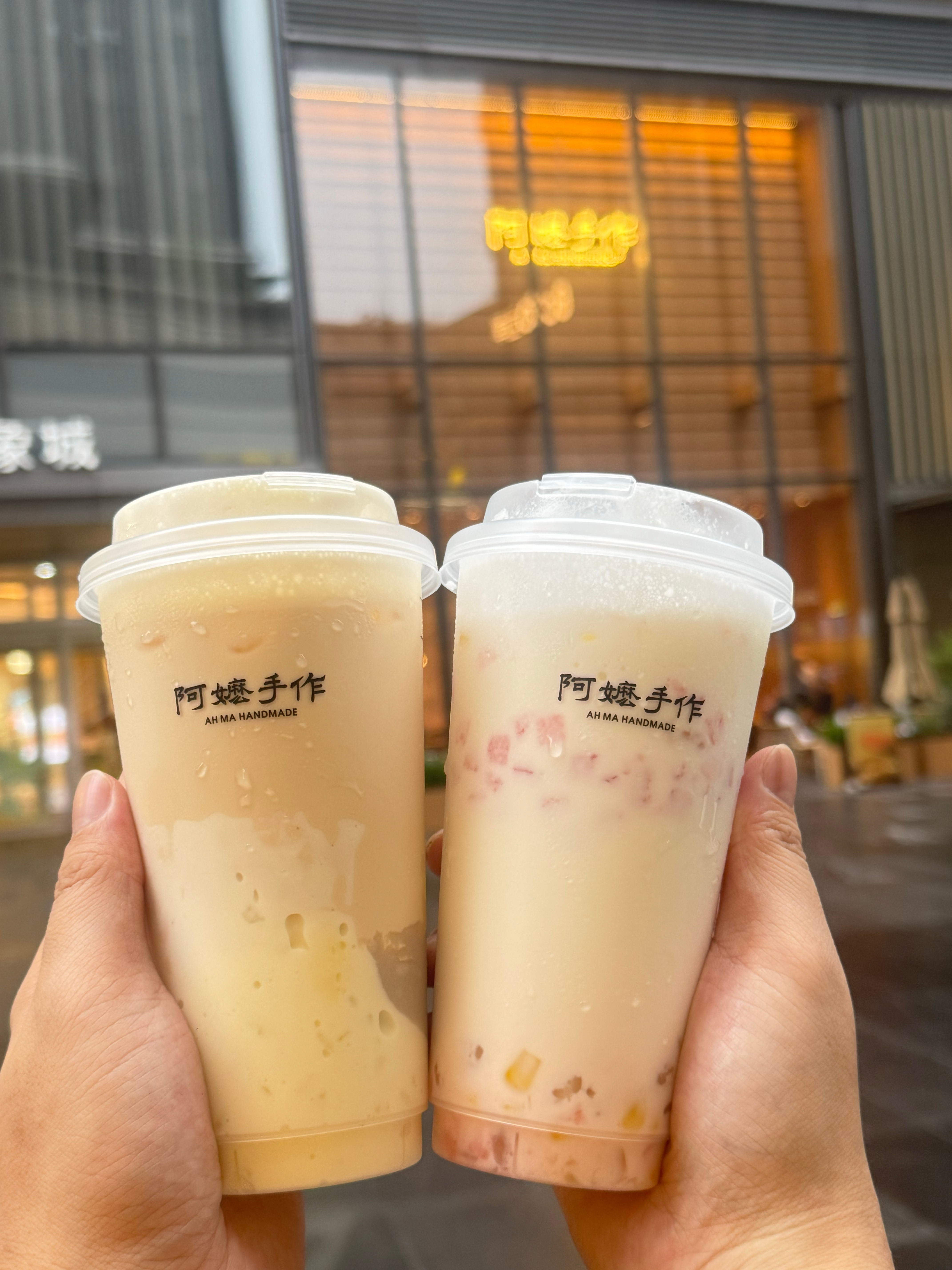喝奶茶都会失眠的年纪 