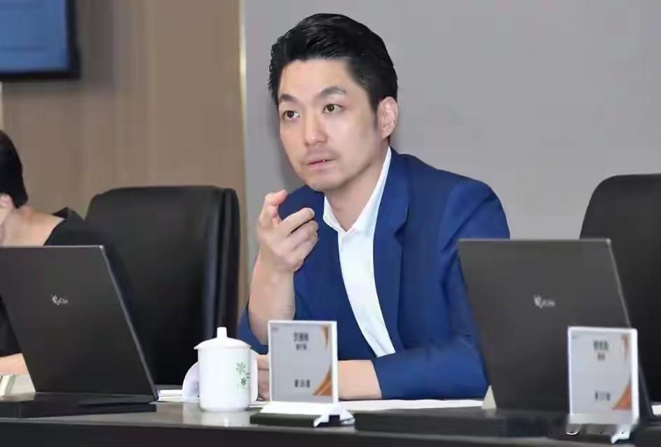 好家伙！最近岛内政坛一条消息传得沸沸扬扬，传言国民党打算让出5席不分区民代，拉拢