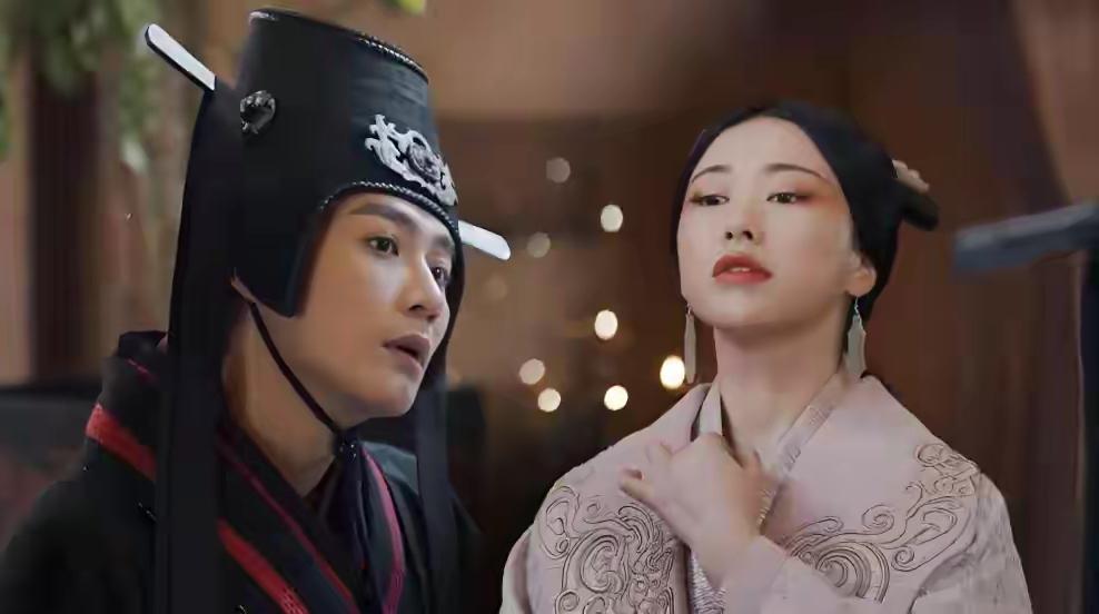 嬴政为何摔死两个同母异父的弟弟？母亲赵姬30岁守寡后的选择太狠
 
30岁守寡的