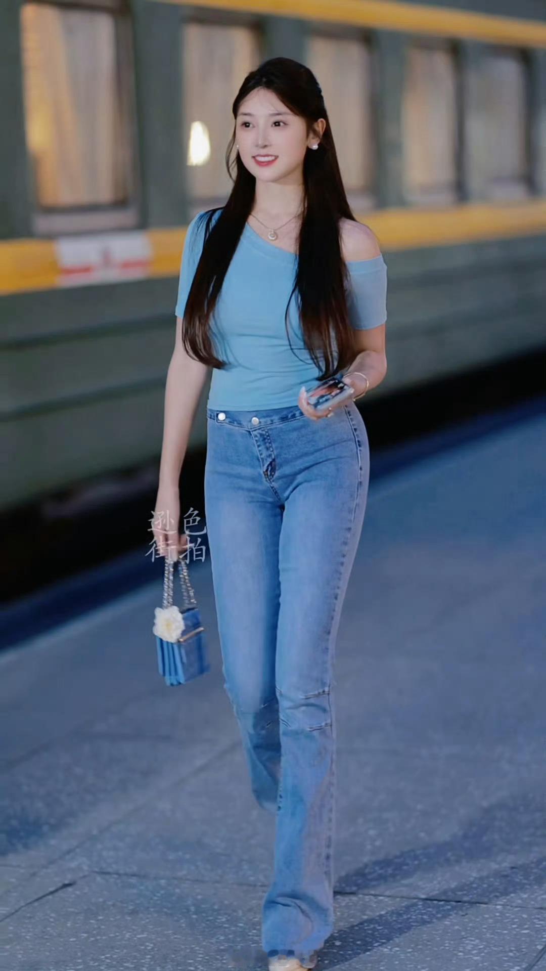 【成都街拍】上周街拍集锦（一）丨摄影拍照每日穿搭 ​​​