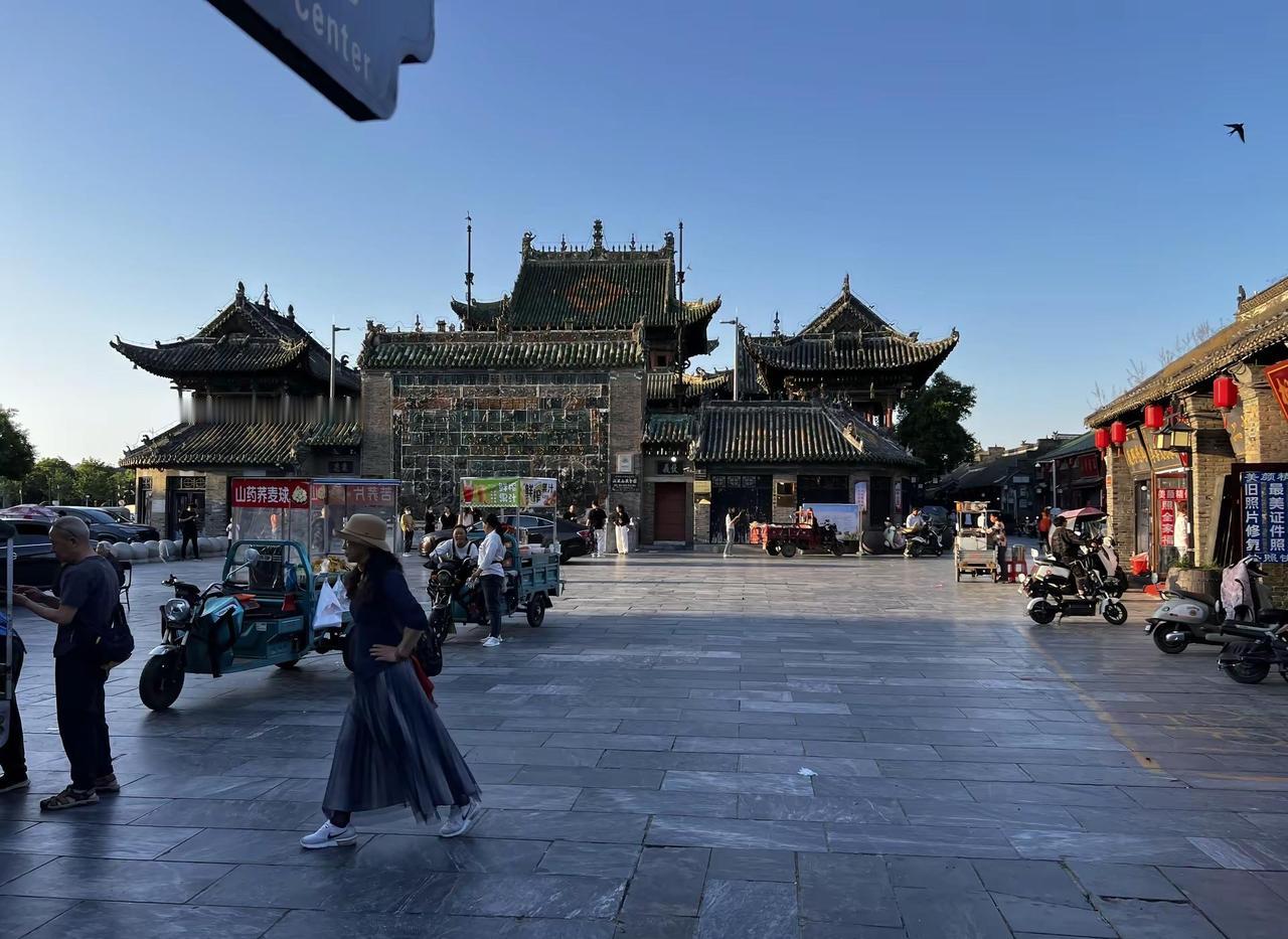 认知可能还是不够，同样的事情100个人都清楚，都知道，但是总有那一个人，知道财富