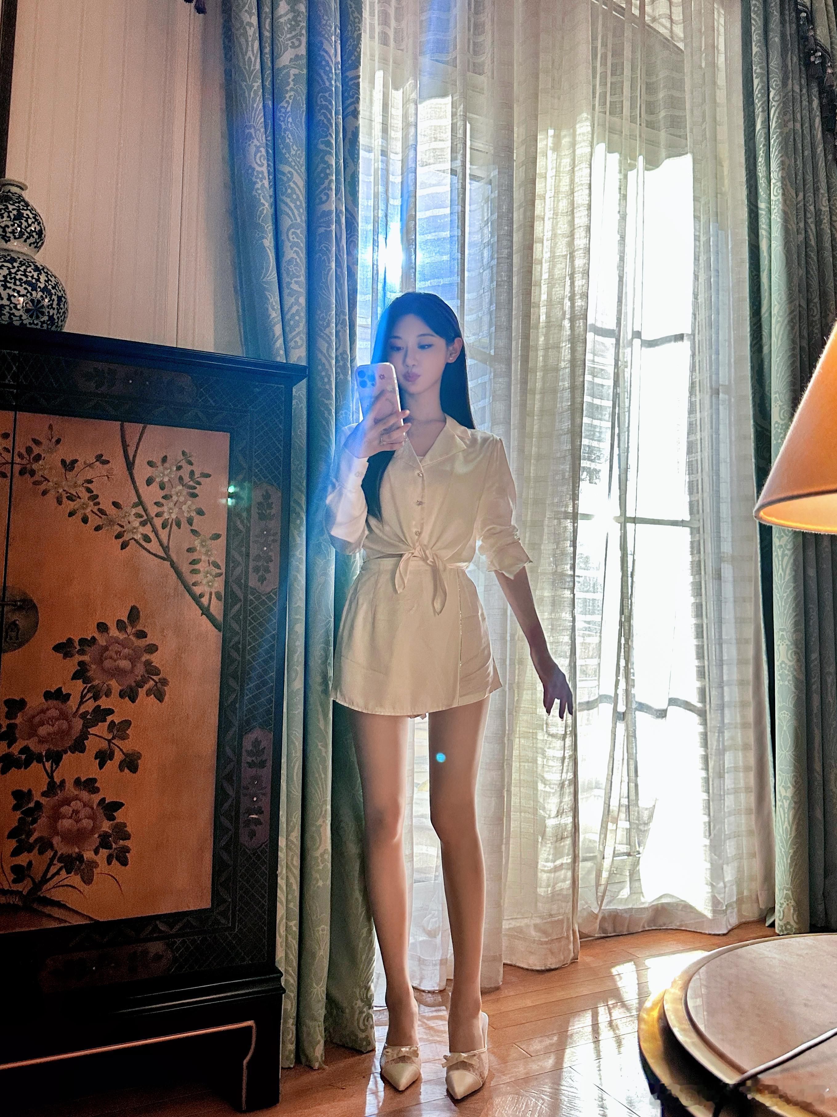 定格一下温香软玉 的每个瞬间✨               杀青大吉撒花花～  