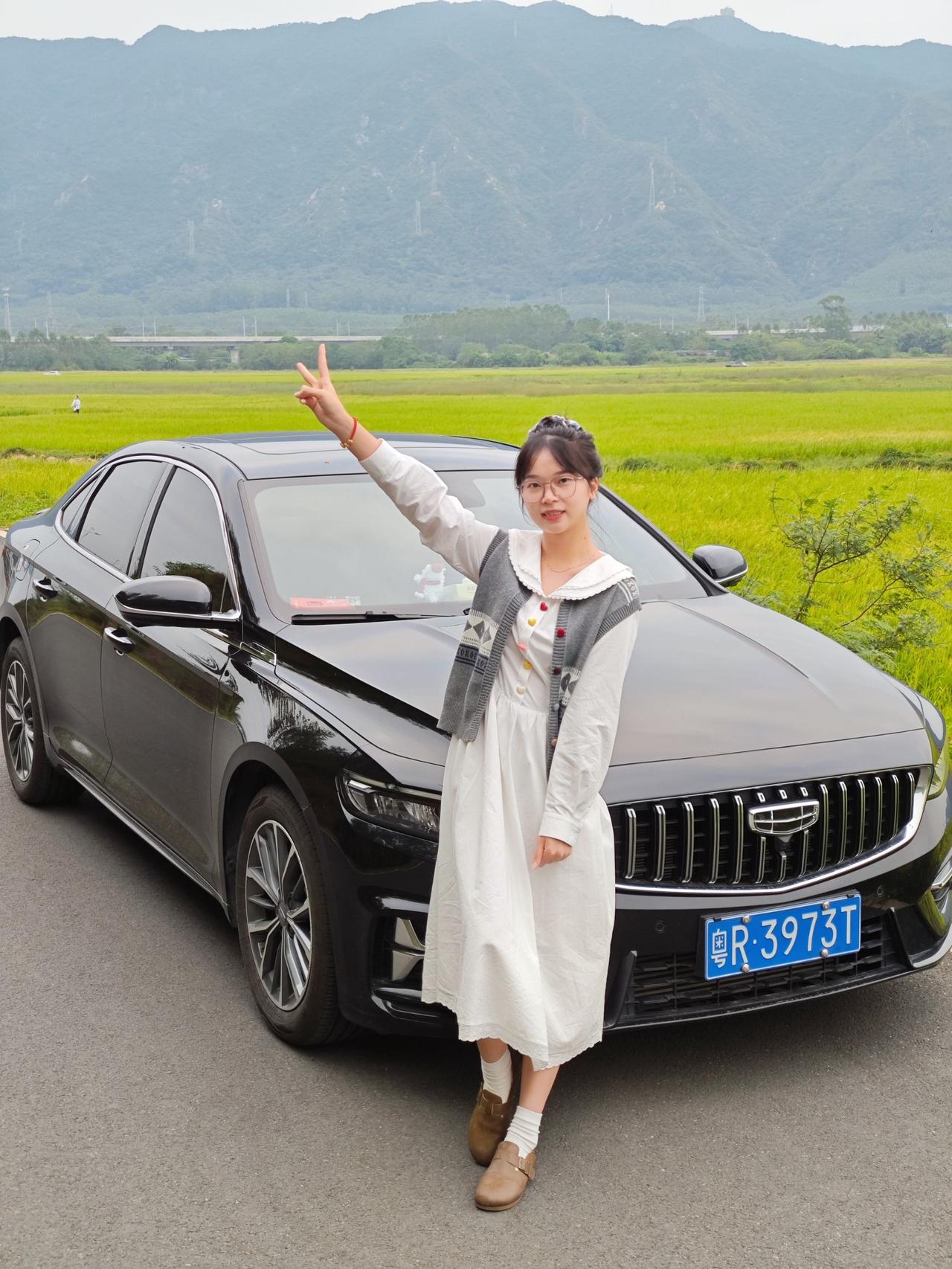 你可以拒绝我 可是你能拒绝我的星瑞吗？
星瑞 挡不住的颜值 出游穿搭 手握方向盘