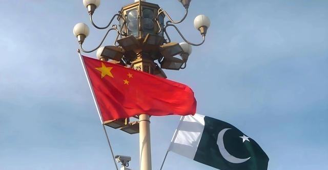 巴基斯坦卖各种资源给西方，其实和土耳其一样，标准的骑墙派，左右逢源，骨子里亲西方