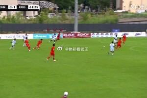 依合散黄油手 国青失误 土伦杯一场本可以拼到最后一刻的比赛，被两次低级失误彻底摧