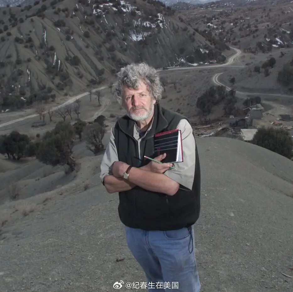 前<纽约时报>著名的驻外记者，两次获得过普利策奖的John F. Burns去世