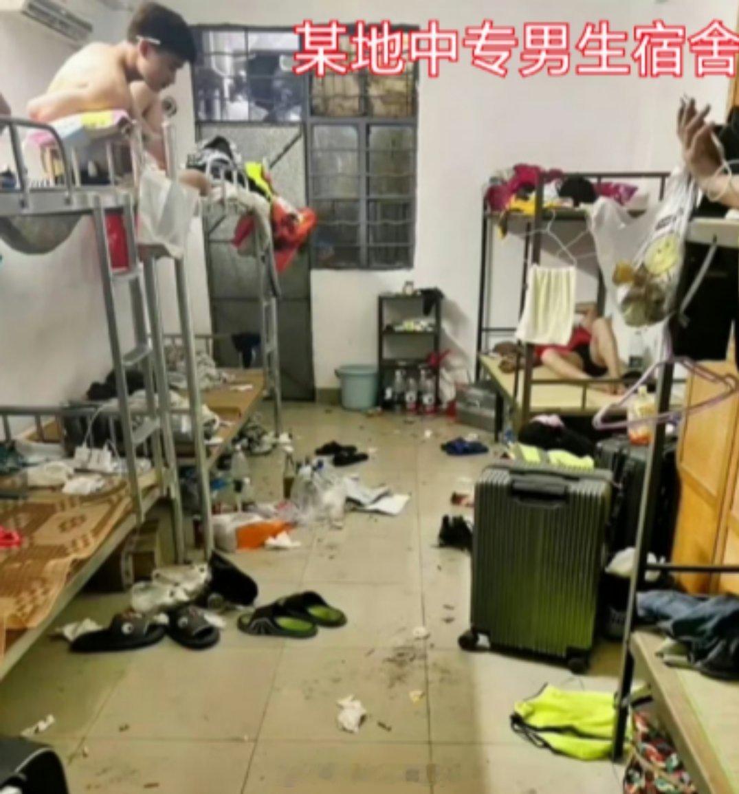 某些中专的现状！这就是家长宁愿花大钱，送孩子出去读私立高中，也不愿读中专的原因 
