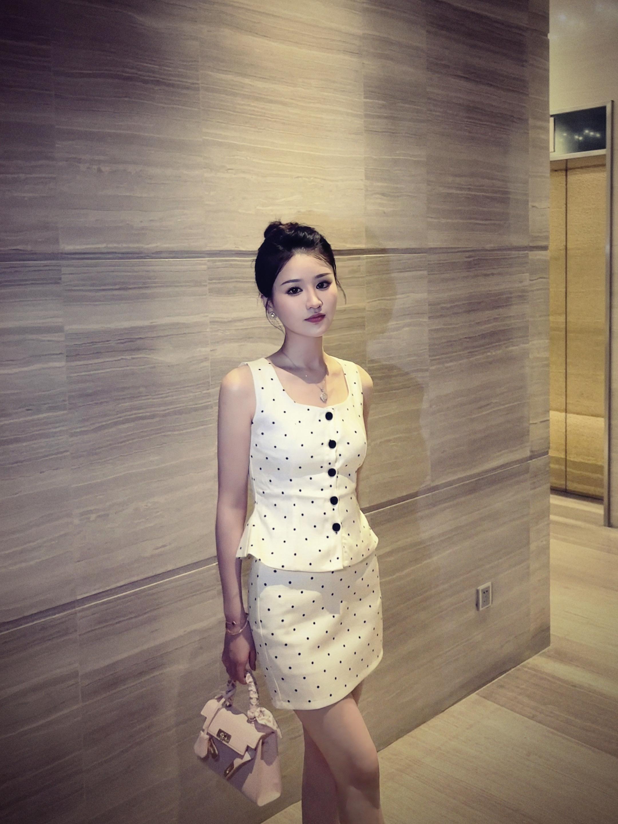 为什么女人拜金 因为拜天地的都后悔了