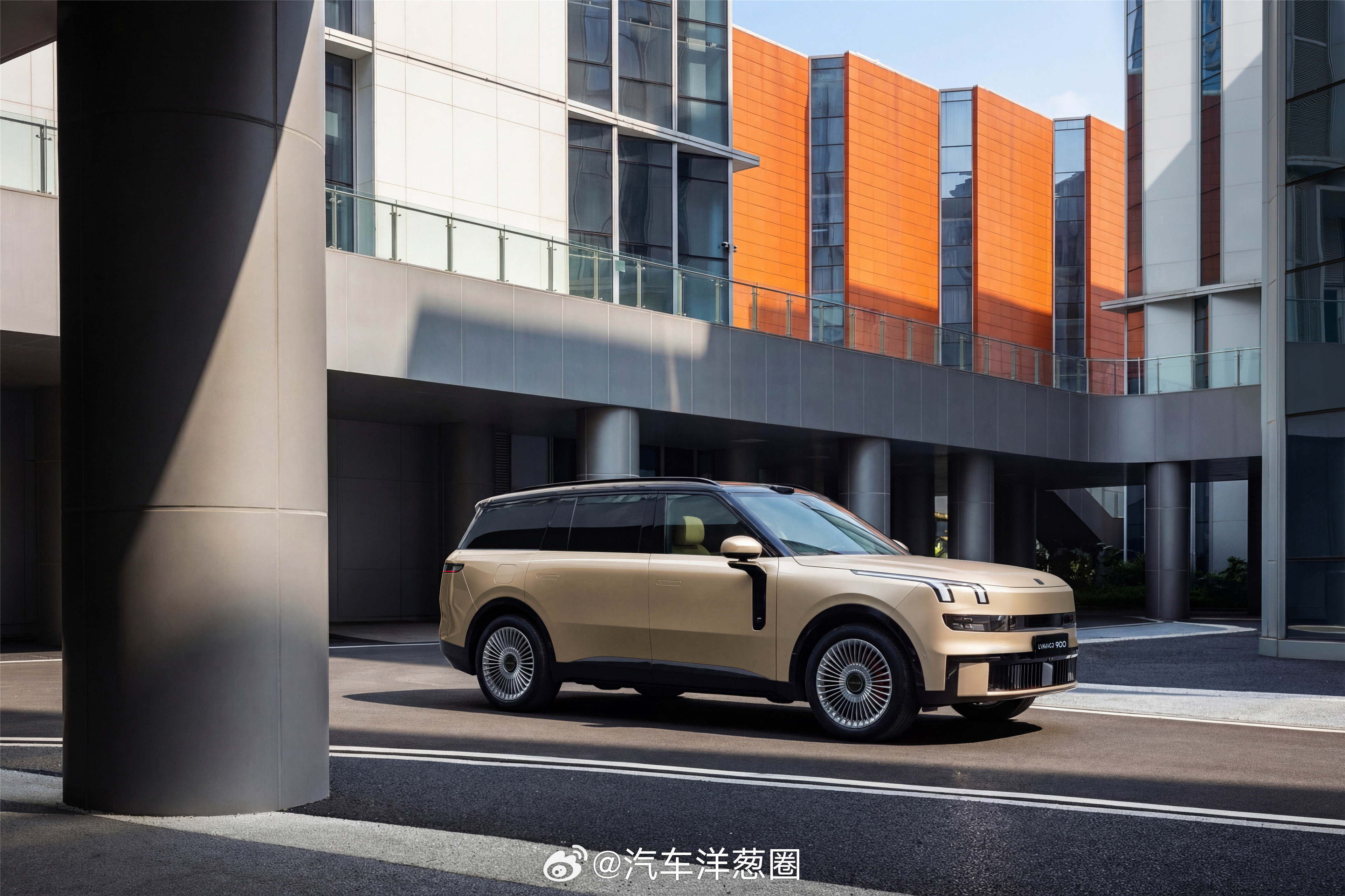 领克900大五座版来了！基于SPA Evo架构5240mm车长3160mm轴距，