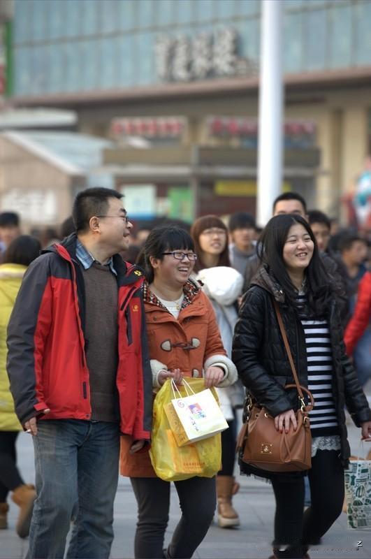 新年宝宝叫“高兴” 小名“小元旦” 新年第一天出生的宝宝，名字叫“高兴”，小名“