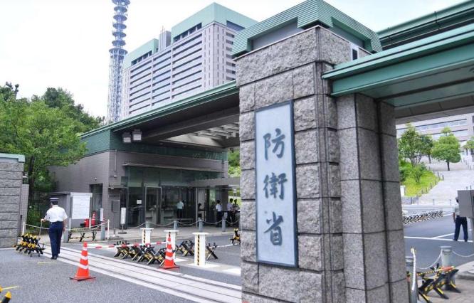 3月24日上午，日本陆上自卫队现役军官村田晃大持刀强闯中国驻日使馆，威胁外交人员