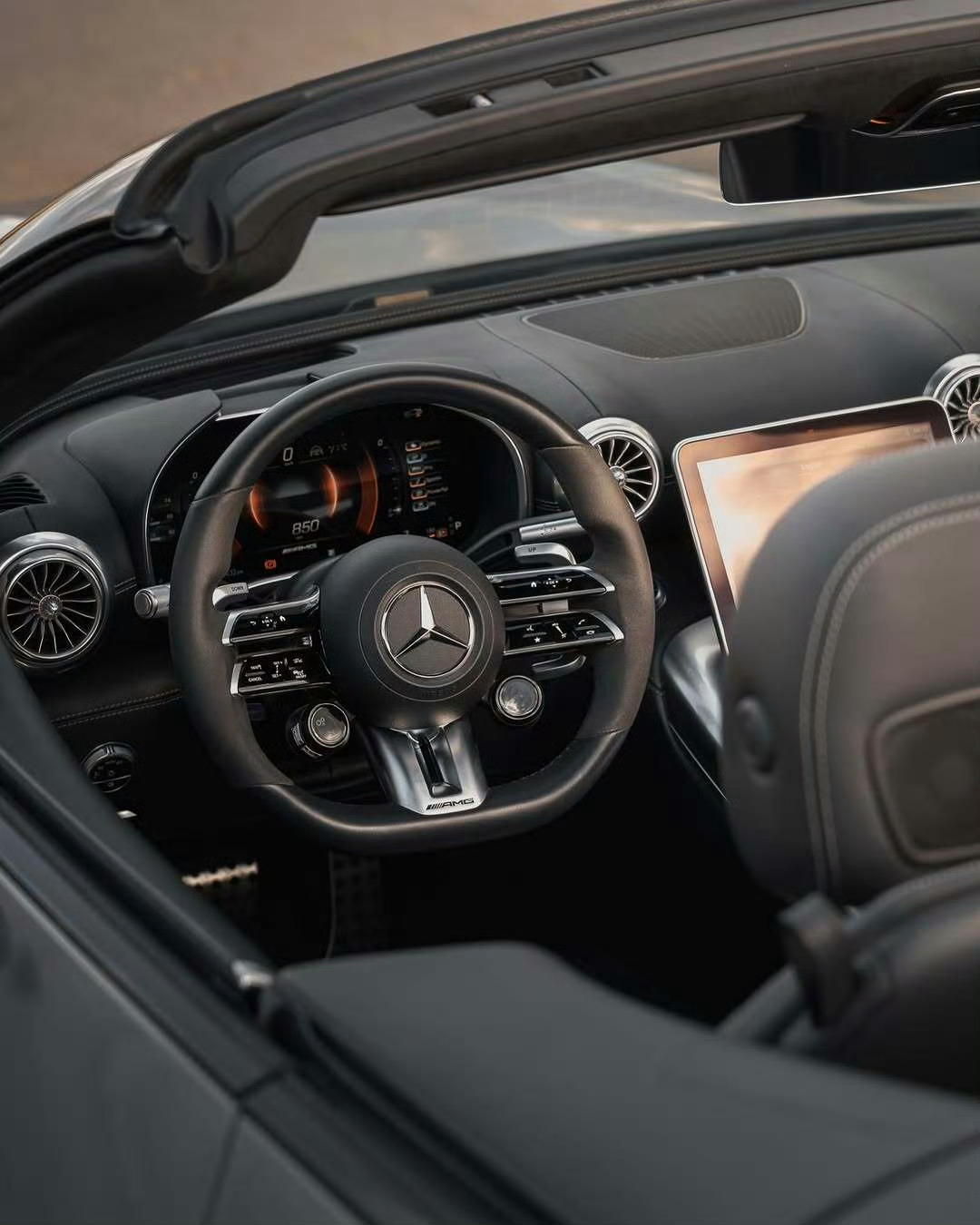 梅赛德斯–AMG SL63 4MATIC+ 🩶