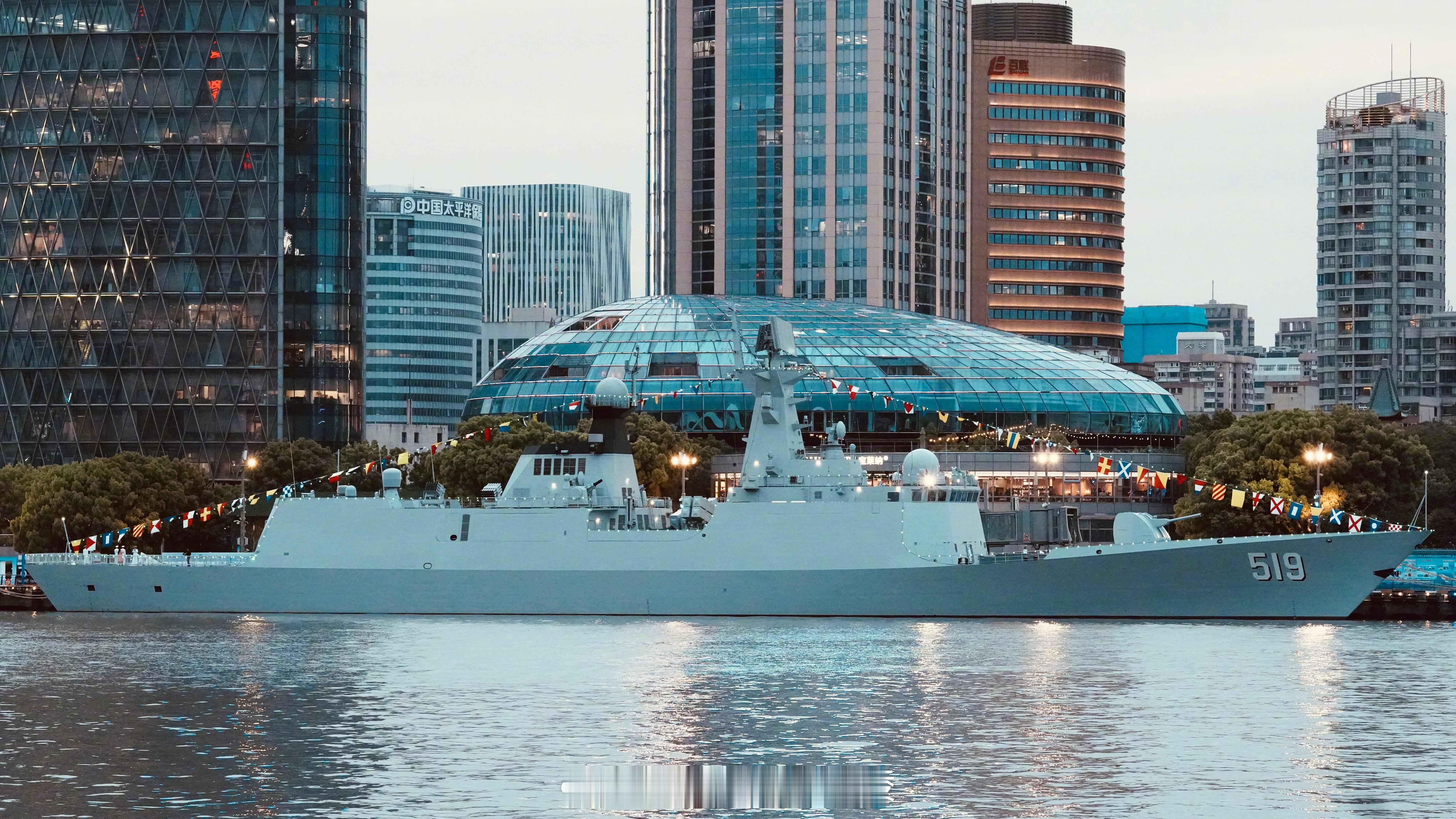 中国海军节 上海赛区发来贺电 