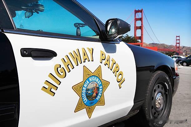 【在美国，59辆汽车在加州高速公路相撞】
华盛顿时间2026年1月31日，美国加