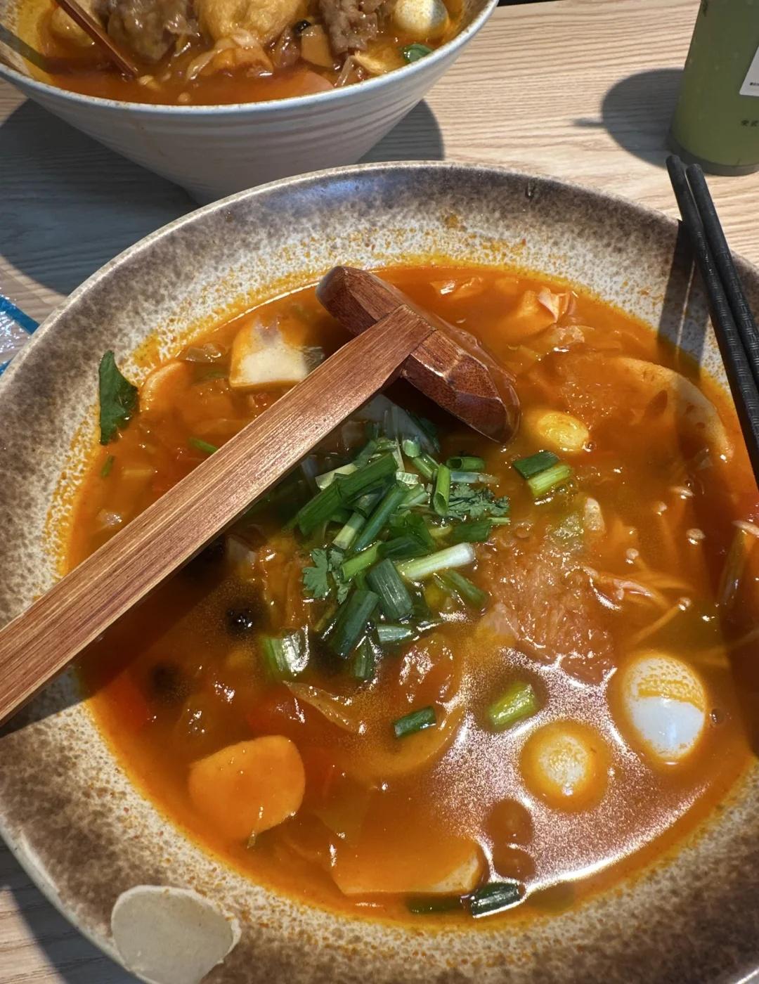 在天河南！小区美食超好吃！
之前来体育西只知道主干道，没想到旁边👇🏻
还🈶
